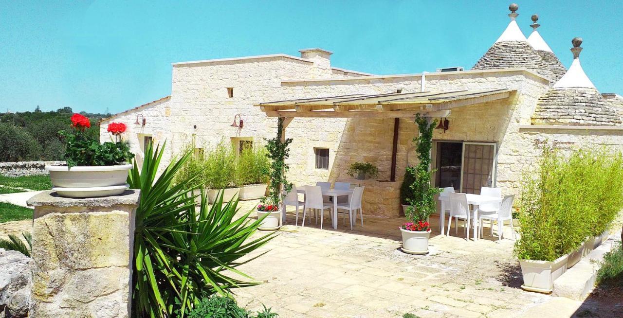 مبيت وإفطار ألبيروبيللو Trulli Sciummo Relais المظهر الخارجي الصورة