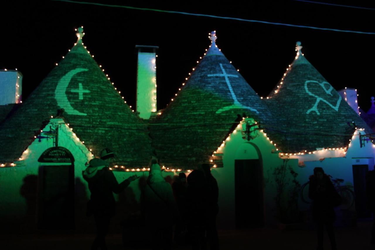 مبيت وإفطار ألبيروبيللو Trulli Sciummo Relais المظهر الخارجي الصورة