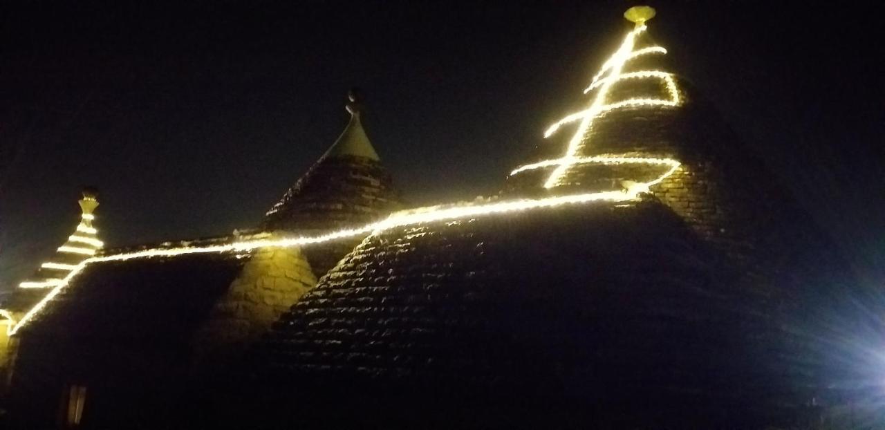 مبيت وإفطار ألبيروبيللو Trulli Sciummo Relais المظهر الخارجي الصورة